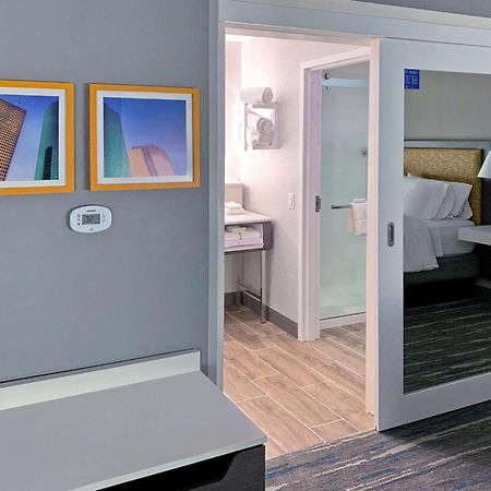 Hampton Inn & Suites Houston East Beltway 8, Tx Cloverleaf Εξωτερικό φωτογραφία