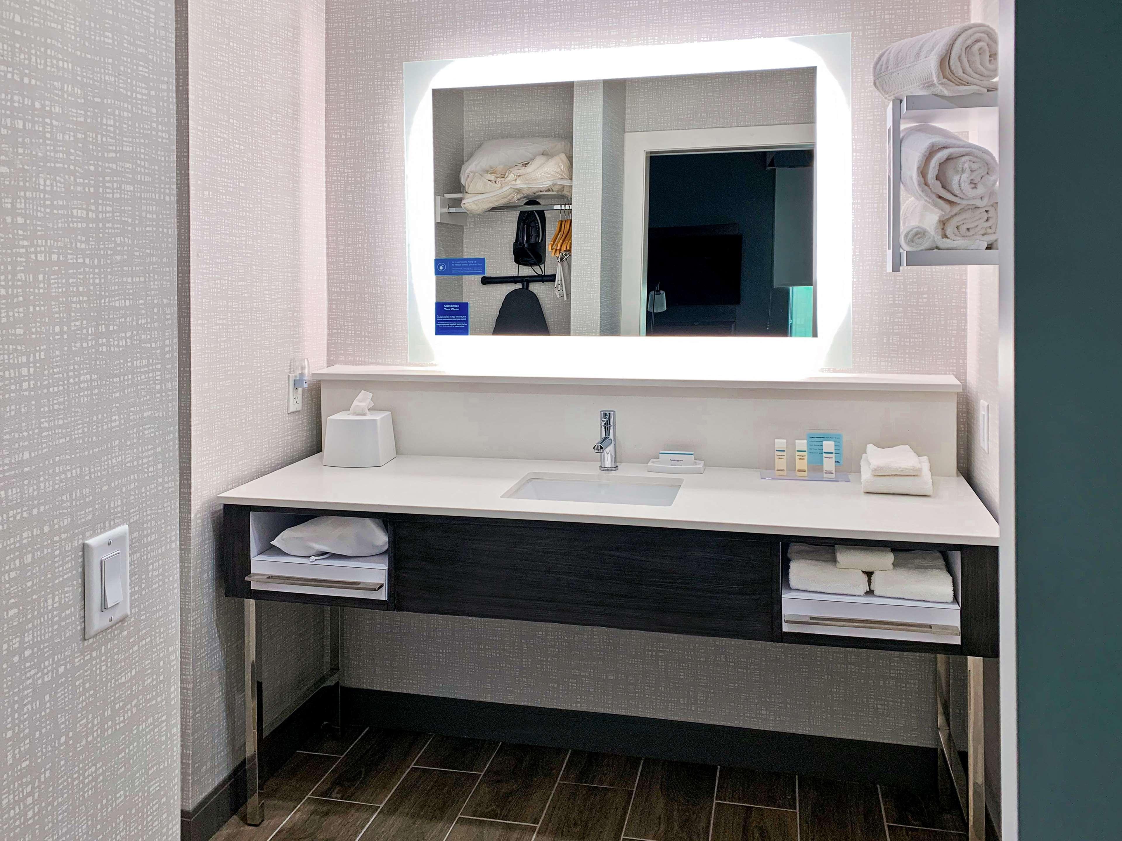 Hampton Inn & Suites Houston East Beltway 8, Tx Cloverleaf Εξωτερικό φωτογραφία