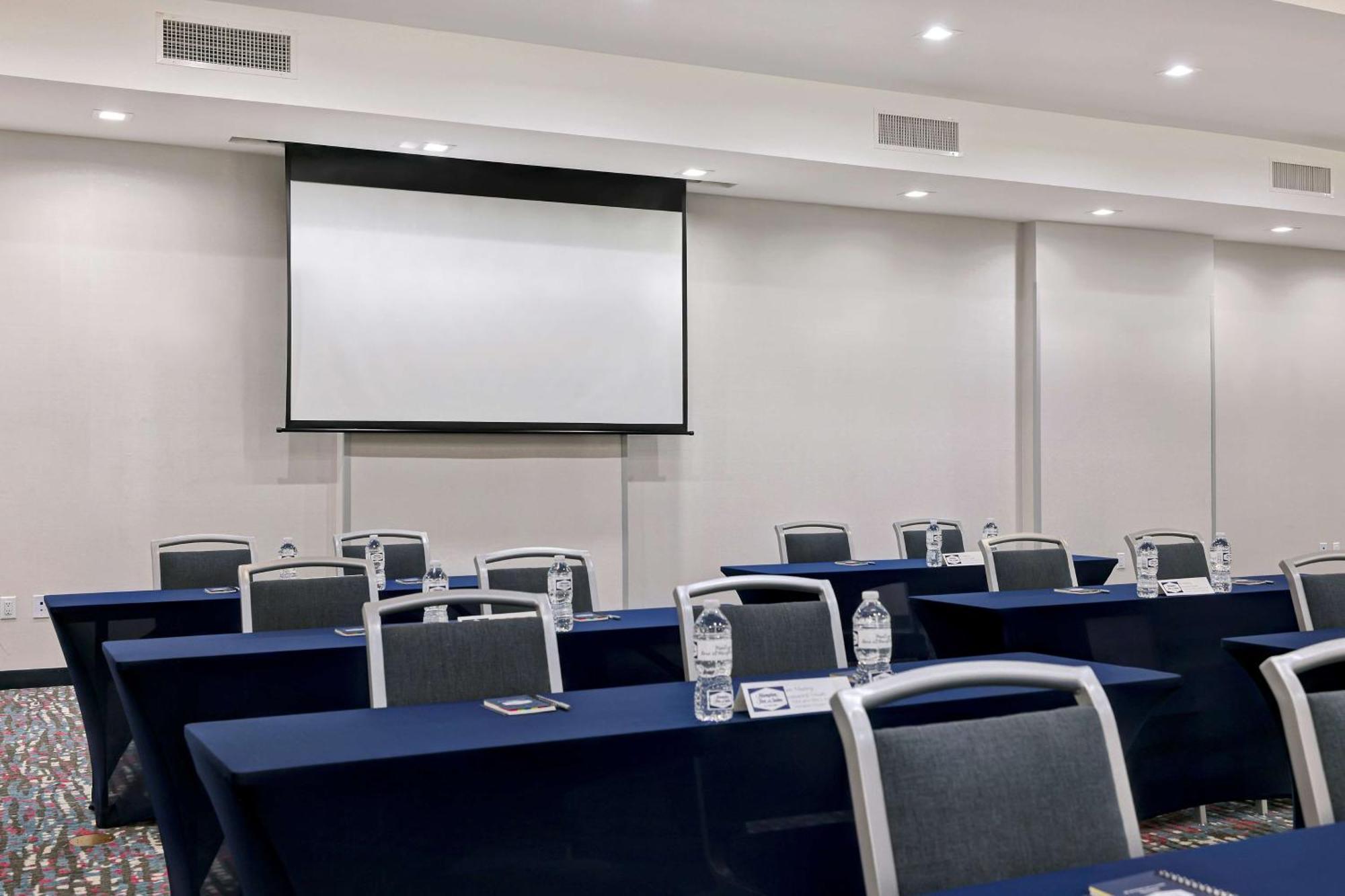 Hampton Inn & Suites Houston East Beltway 8, Tx Cloverleaf Εξωτερικό φωτογραφία